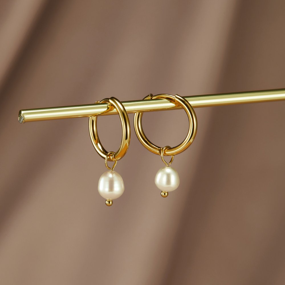 Bella sladkovodní perlové náušnice | Earrings | Elora Praha