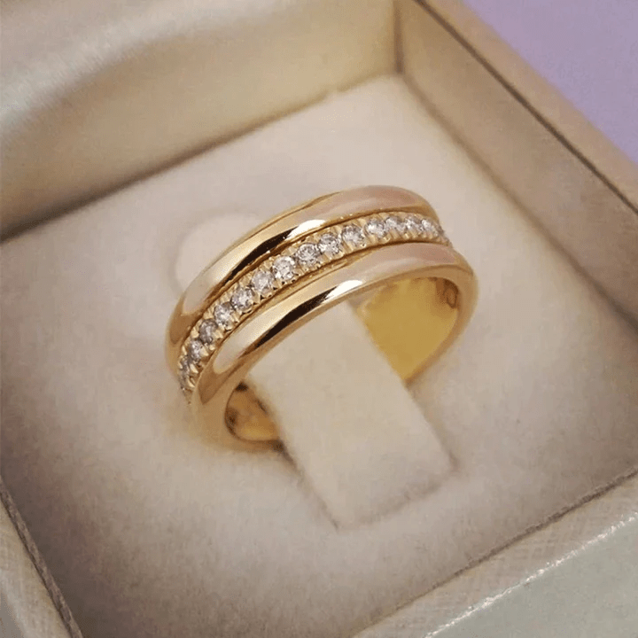 Sarah - Vintage Zirkonia Eingerahmter Ring | Ring | Elora Praha