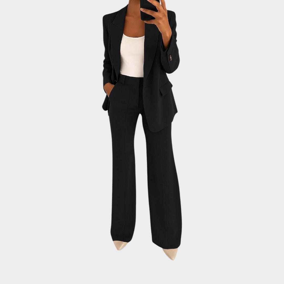 Emma™ | Elegantní dvoudílný komplet – Nadčasový styl | | Elora Praha