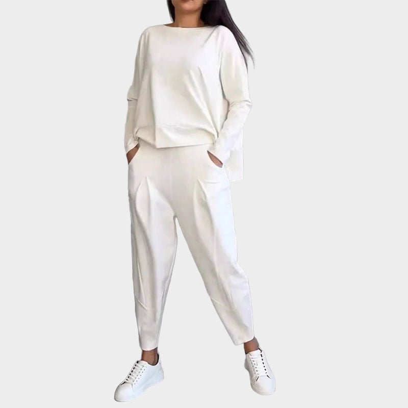 Klaudija™ - Sada Trička a Kalhotek s Lehkou Elegancí | | Elora Praha